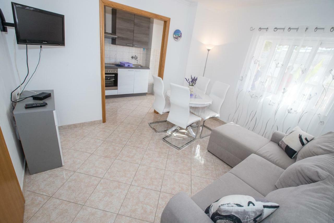 Apartments Dania Lopar Exterior photo